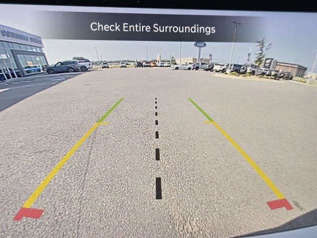 Used 2022 Jeep Grand Cherokee L Limited AWD/4WD image 24