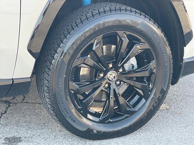 Used 2022 Toyota RAV4 XSE image 10