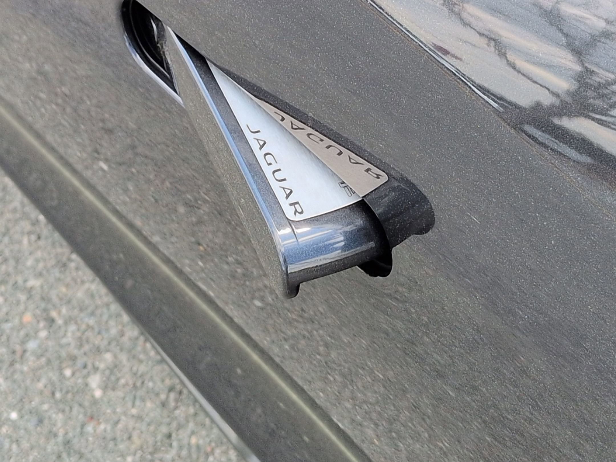 Used 2024 Jaguar F-TYPE R-Dynamic image 15