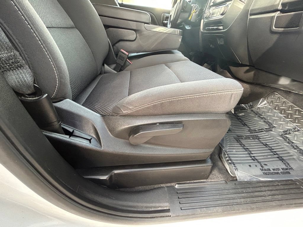 Used 2019 Chevrolet Silverado 1500 LT AWD/4WD image 25