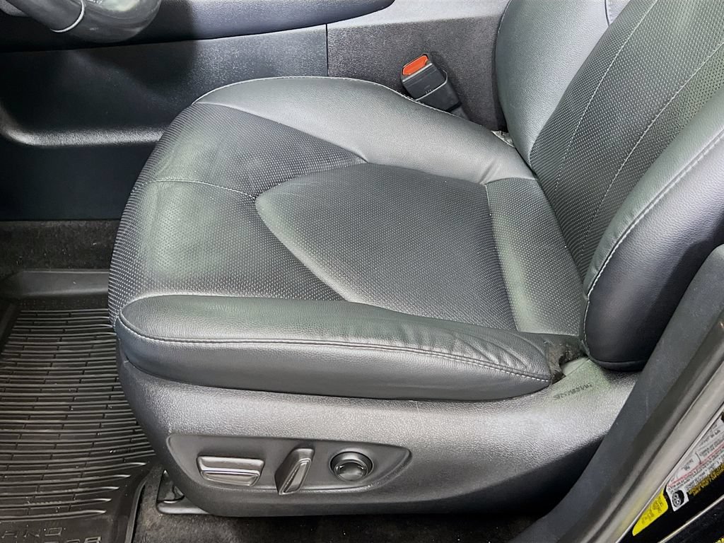 Used 2024 Toyota Grand Highlander AWD image 26