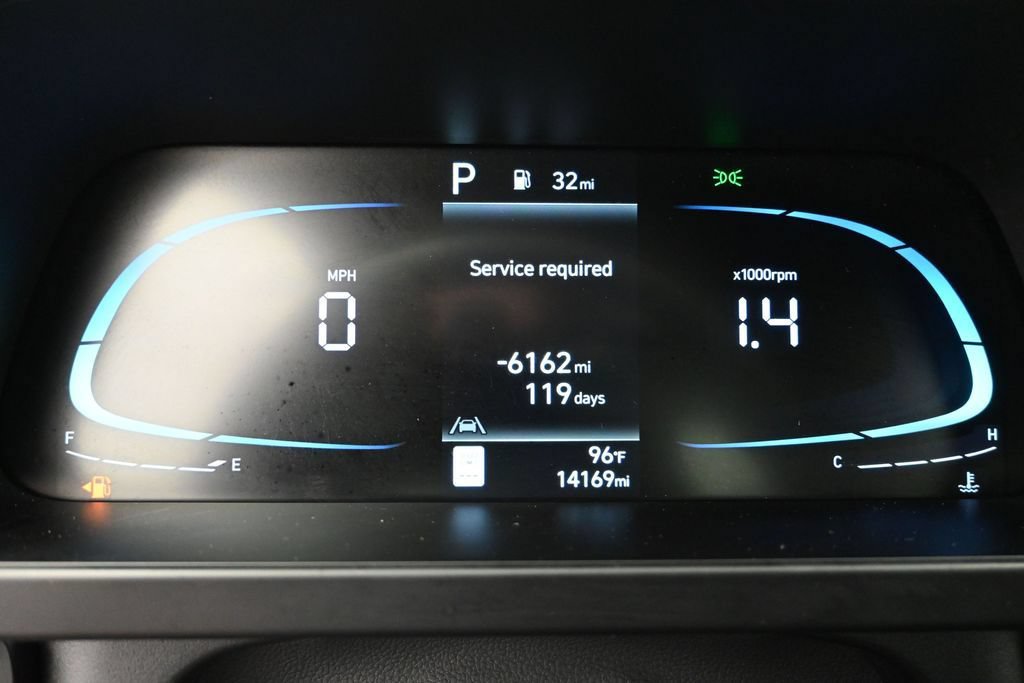 Used 2026 Hyundai Elantra Sport w/ Cargo Package FWD image 18