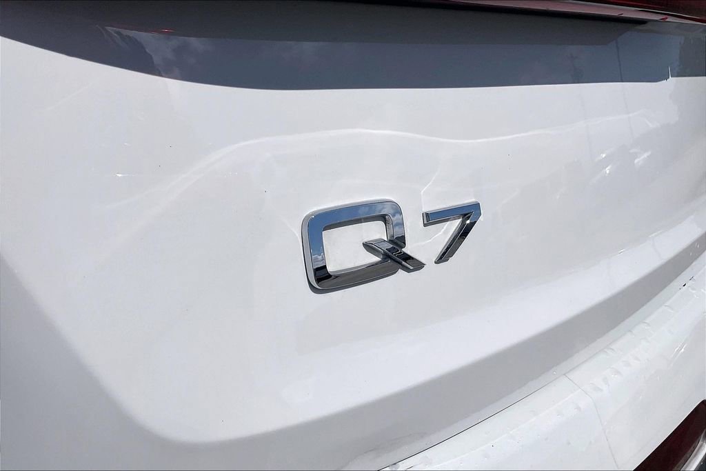 Used 2022 Audi Q7 3.0T Premium AWD/4WD image 21