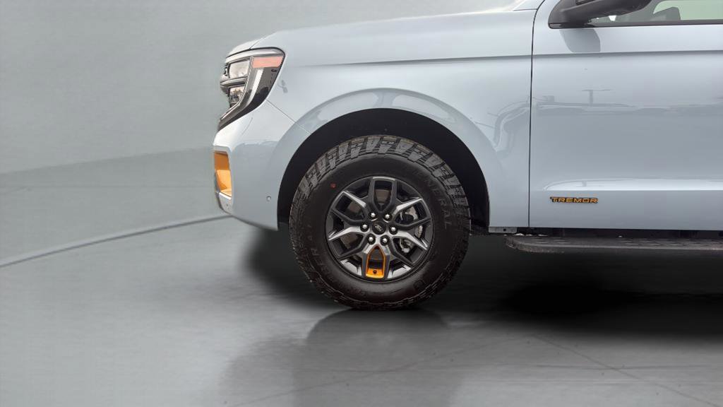 Certified 2025 Ford Expedition Tremor AWD/4WD image 35