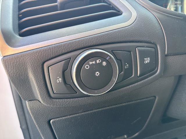 Certified 2019 Ford Edge SE w/ SE Fleet Driver's Package image 23