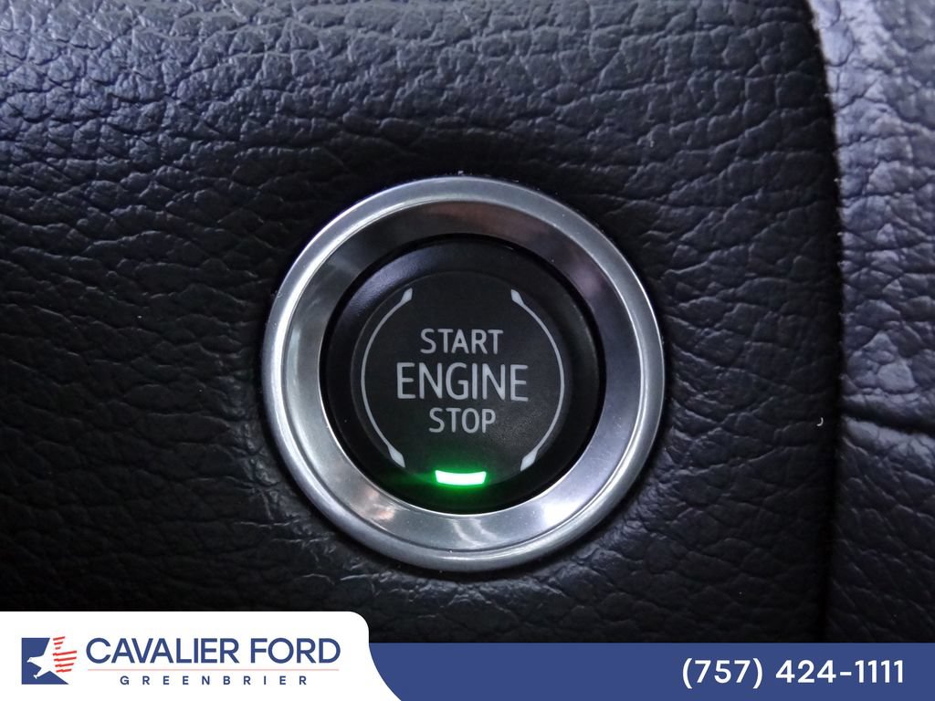 Used 2022 GMC Yukon XL Denali AWD/4WD image 29