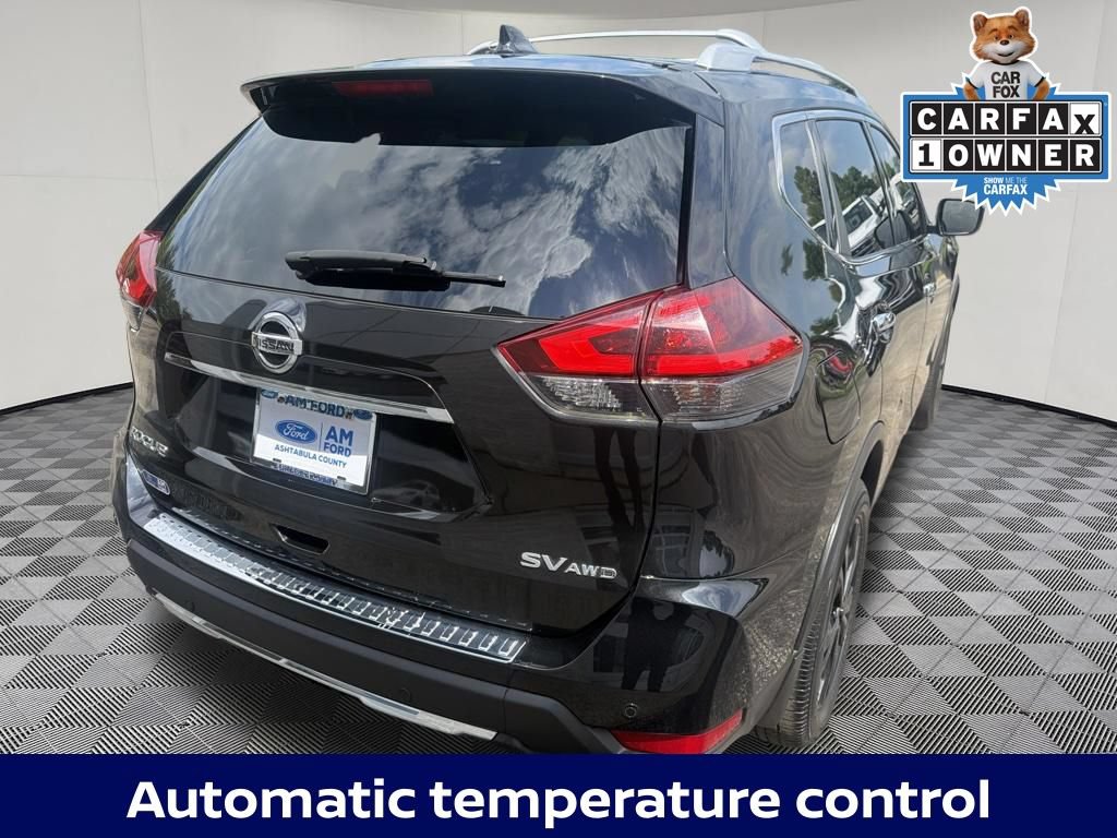 Used 2020 Nissan Rogue SV w/ Sun & Sound Touring Package AWD/4WD image 8