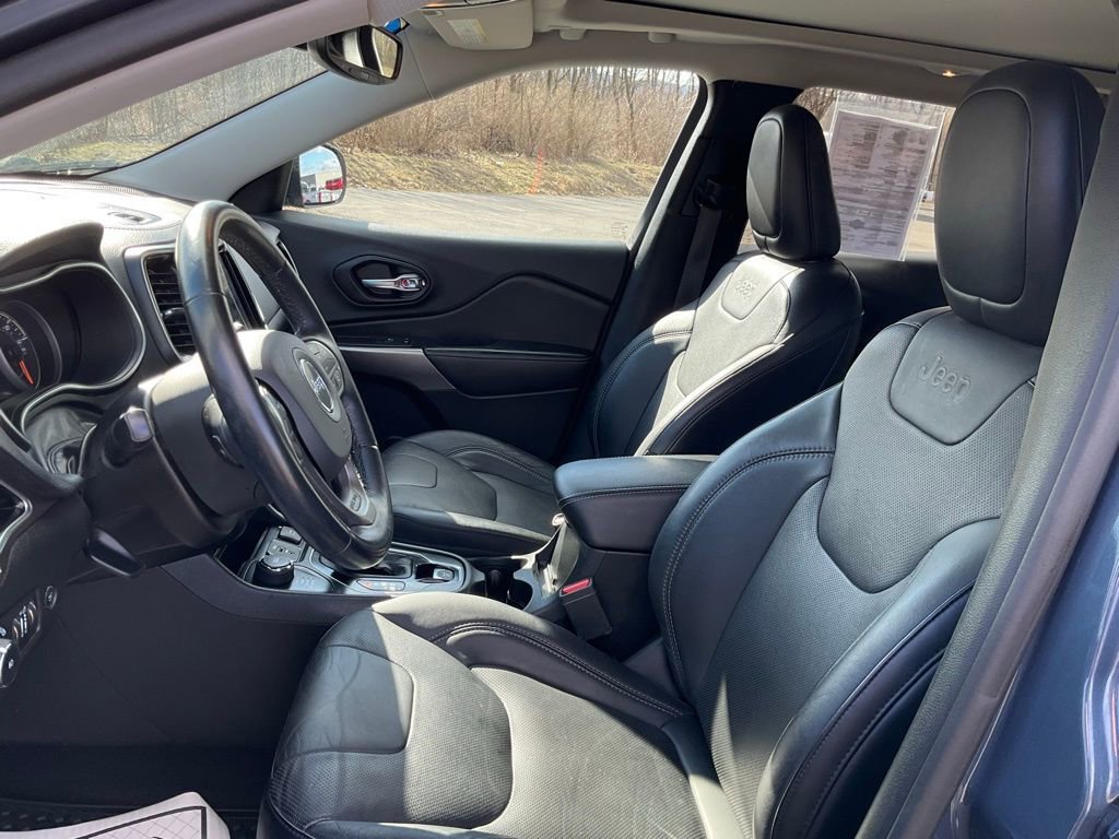 Used 2021 Jeep Cherokee Limited image 18