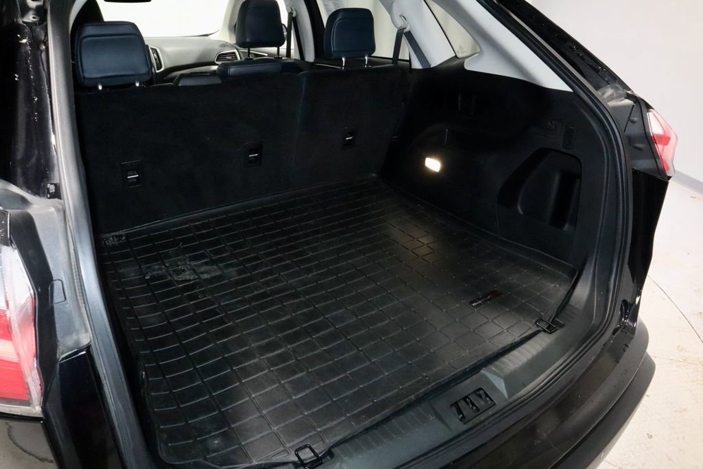 Certified 2024 Ford Edge SEL w/ Sport Appearance Package AWD/4WD image 13