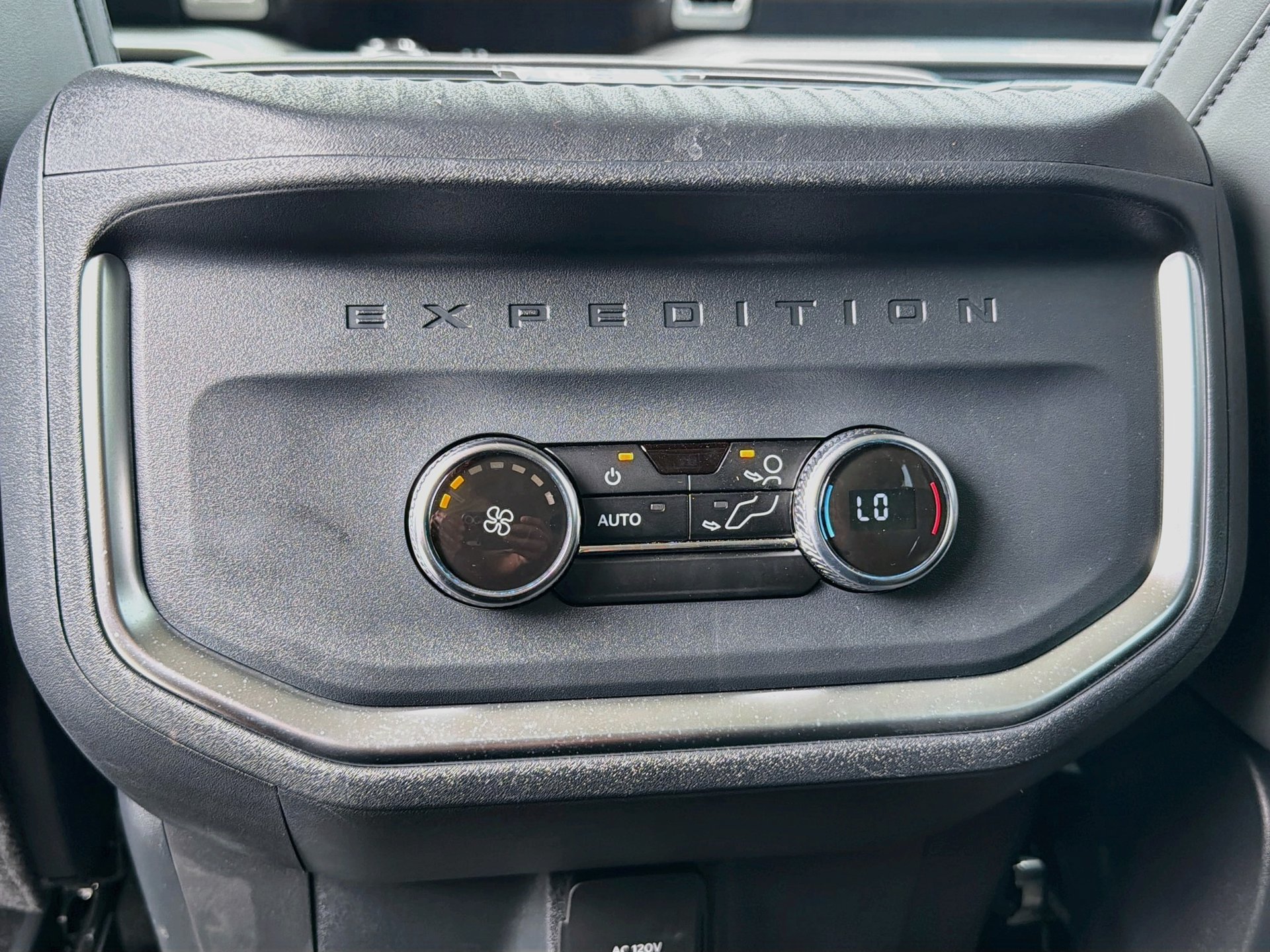 Certified 2026 Ford Expedition Max Active AWD/4WD image 27