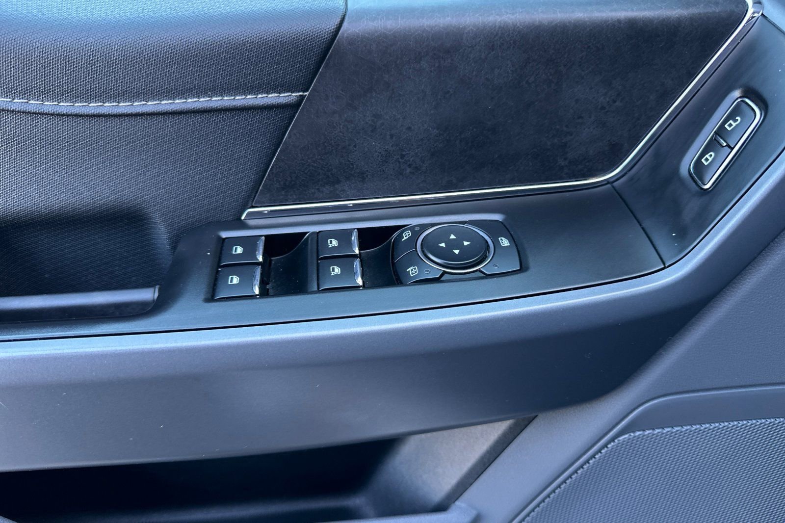 Certified 2025 Ford F150 XLT w/ Equipment Group 301A Standard image 11