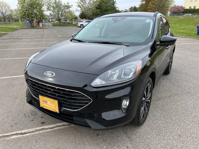 Certified 2022 Ford Escape SEL w/ SEL Stealth AWD Package image 4