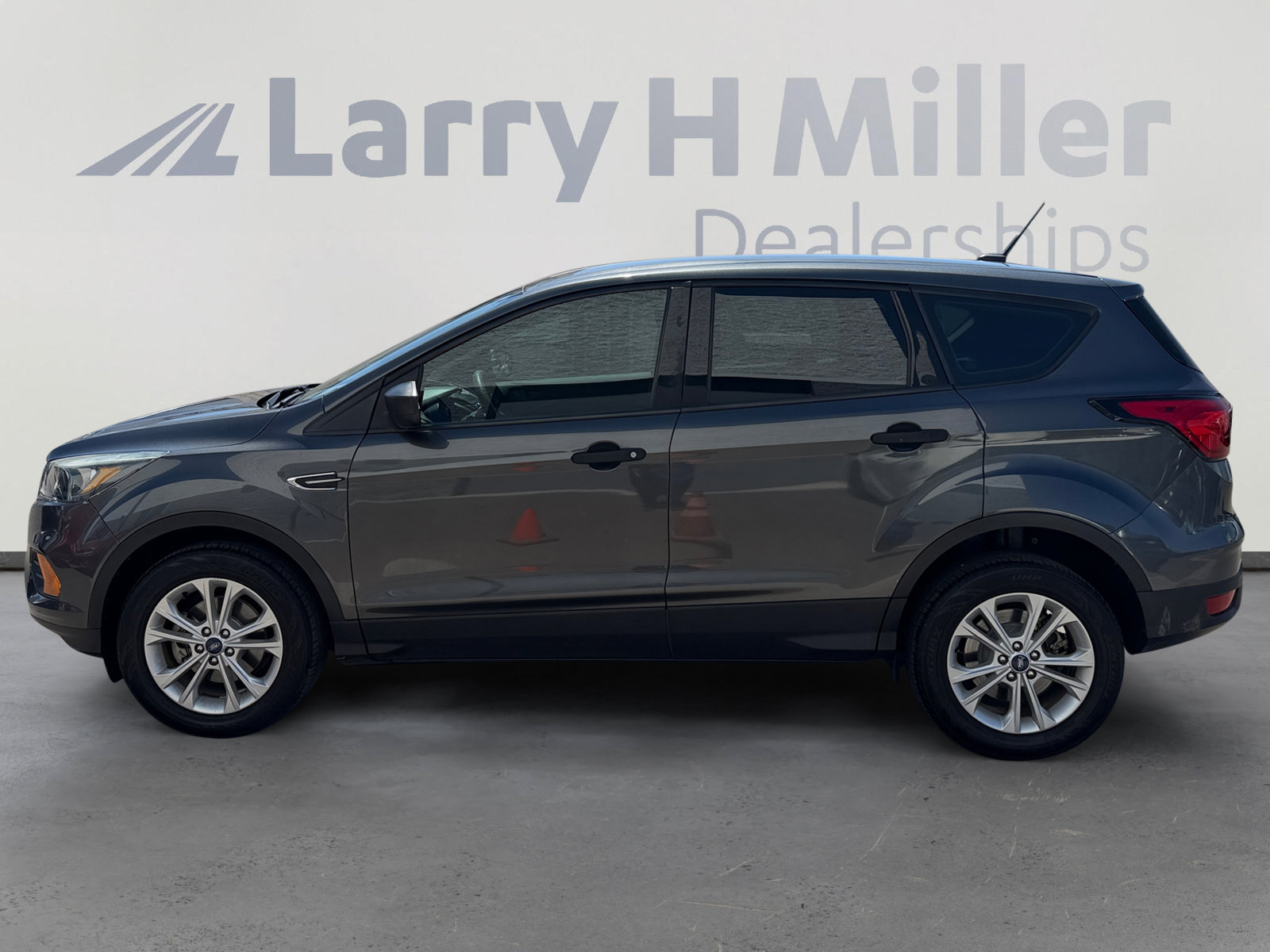 Certified 2019 Ford Escape S FWD image 2