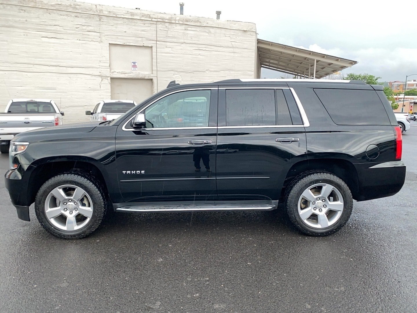 Used 2018 Chevrolet Tahoe Premier AWD/4WD image 9