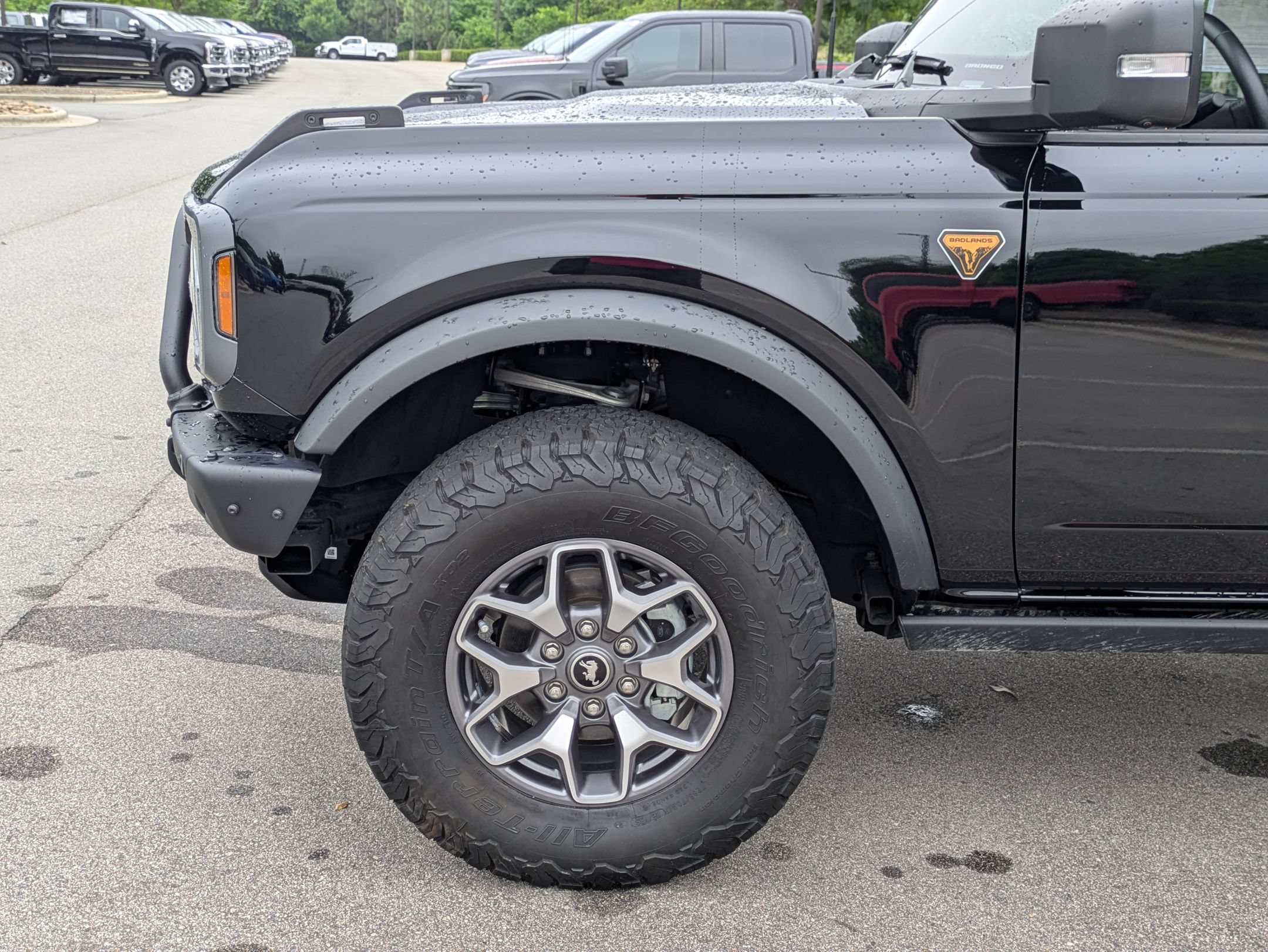 Certified 2024 Ford Bronco Badlands AWD/4WD image 11