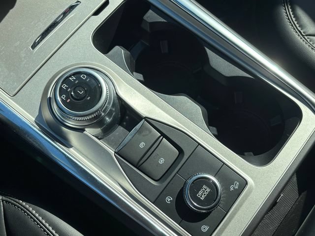 Certified 2024 Ford Explorer XLT w/ Equipment Group 202A AWD/4WD image 15