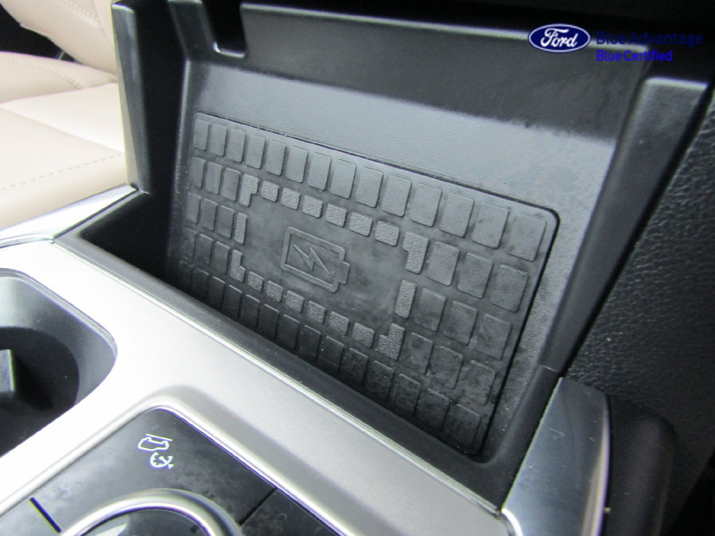 Certified 2024 Ford Explorer XLT w/ Equipment Group 202A AWD/4WD image 33