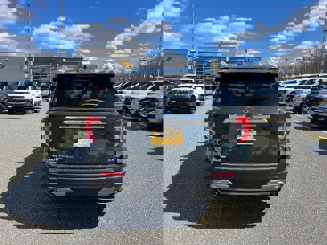 Certified 2023 Ford Explorer Limited w/ Equipment Group 301A image 2