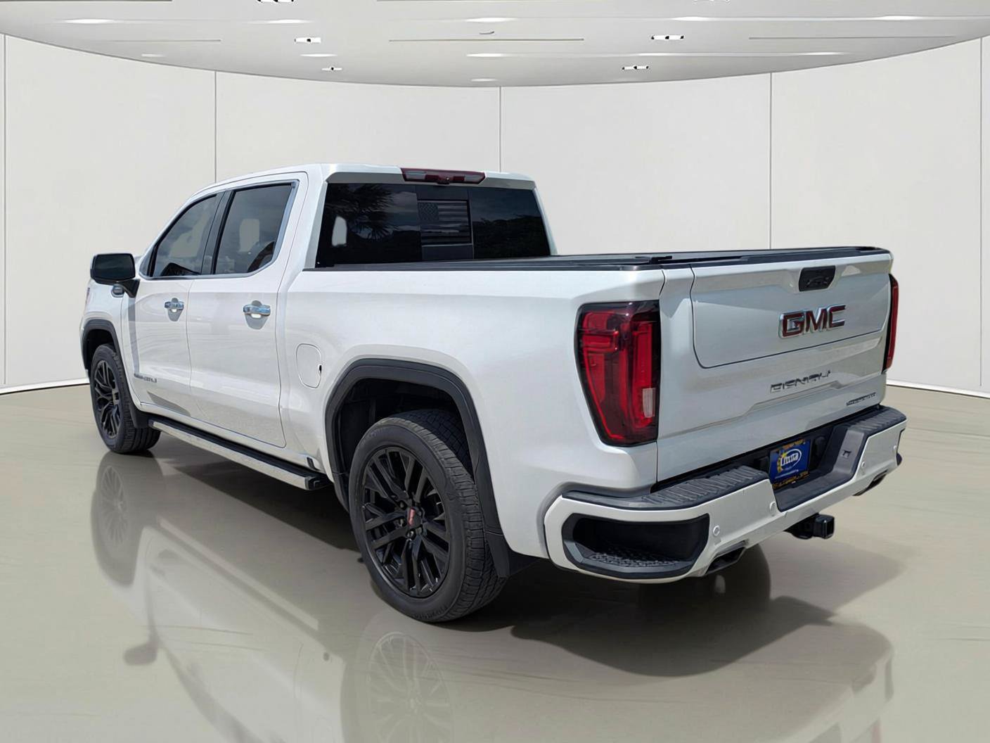 Used 2022 GMC Sierra 1500 Denali w/ Denali Reserve Package AWD/4WD image 10