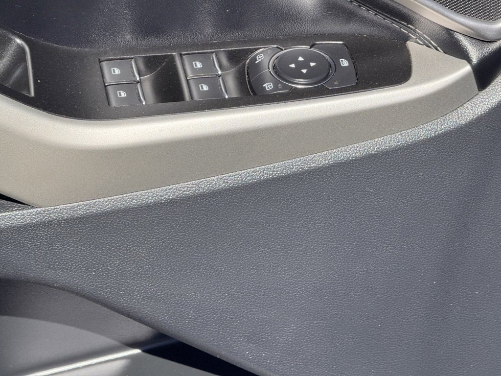 Certified 2021 Ford Explorer XLT w/ Class III Trailer Tow Package image 17