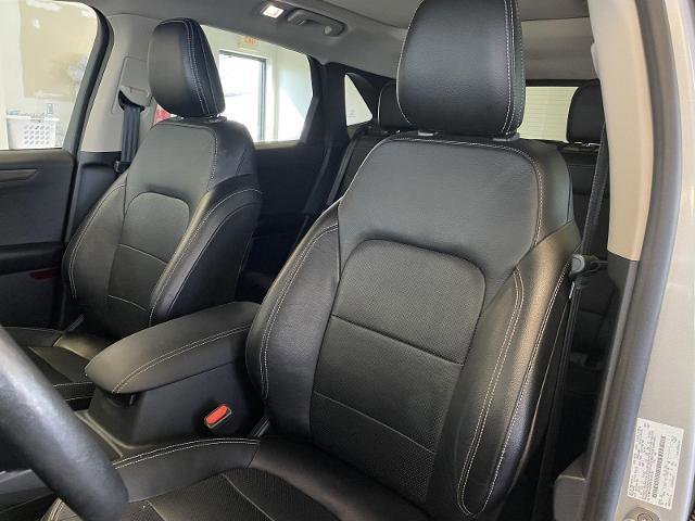 Certified 2020 Ford Escape Titanium w/ Titanium Premium Package 2.0 image 18