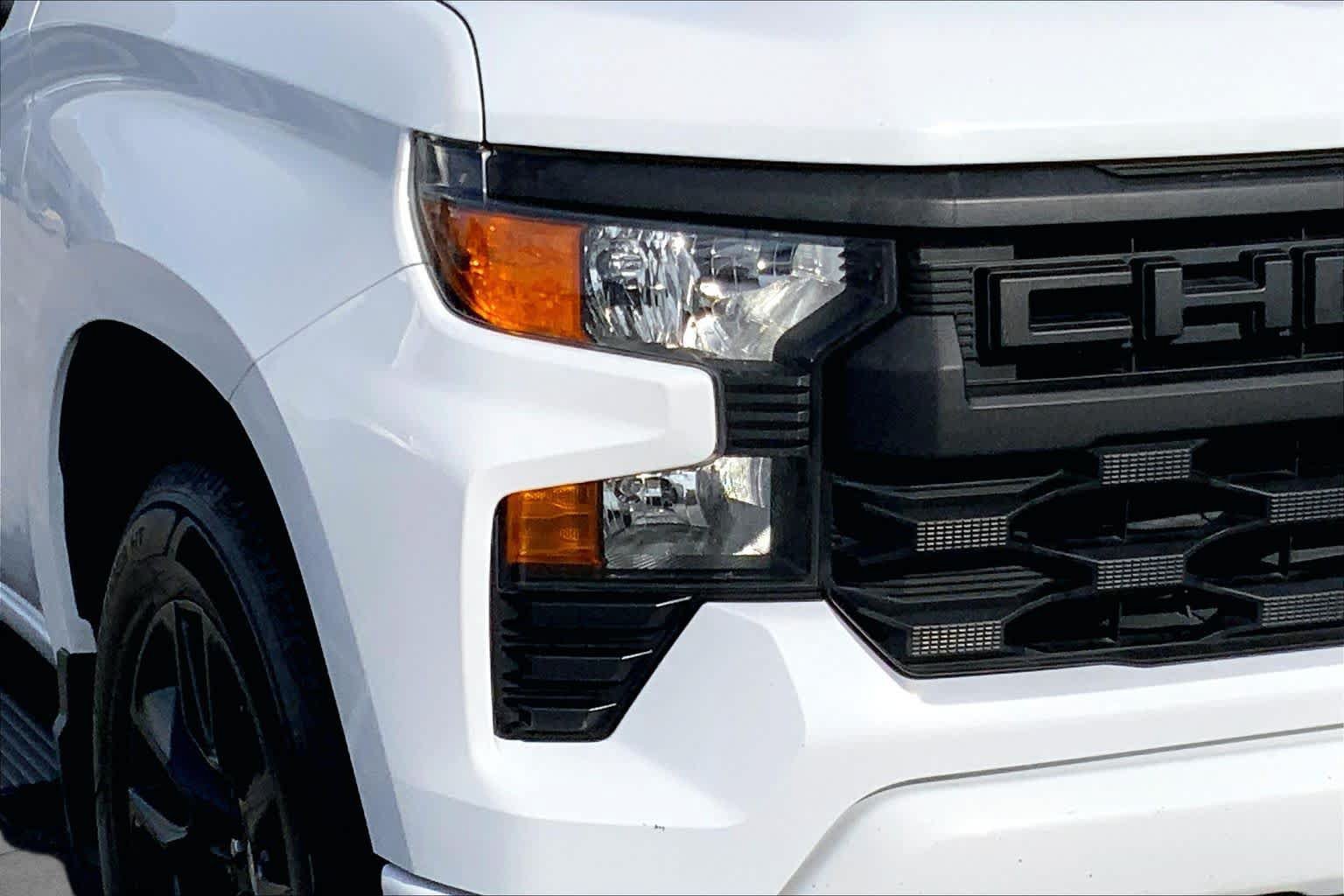 Used 2022 Chevrolet Silverado 1500 Custom w/ LPO, Dark Essentials Package RWD image 24