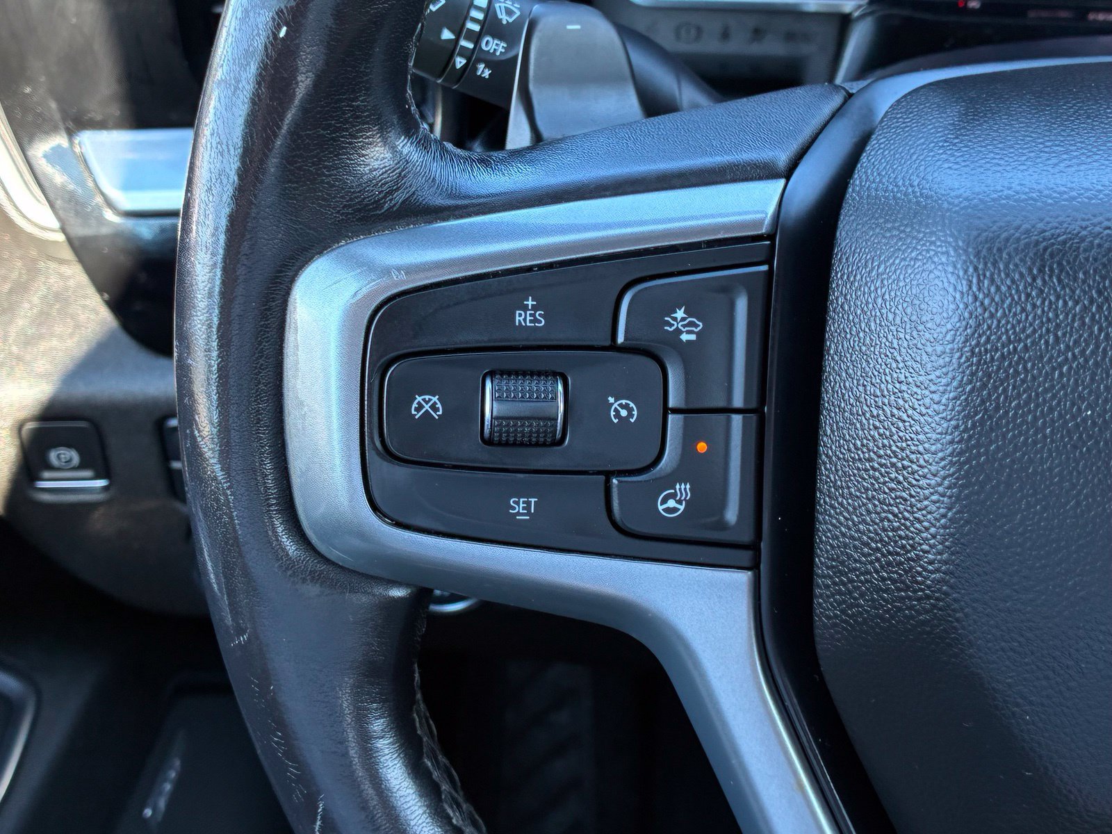 Used 2022 Chevrolet Silverado 1500 LTZ AWD/4WD image 20