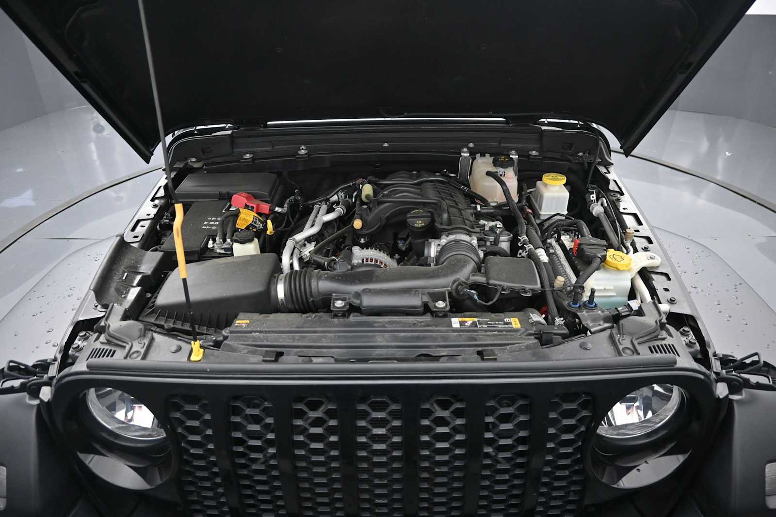 Used 2022 Jeep Gladiator Sport w/ Trailer Tow Package AWD/4WD image 37