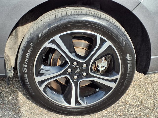 Certified 2023 Ford Edge ST w/ Equipment Group 401A image 31