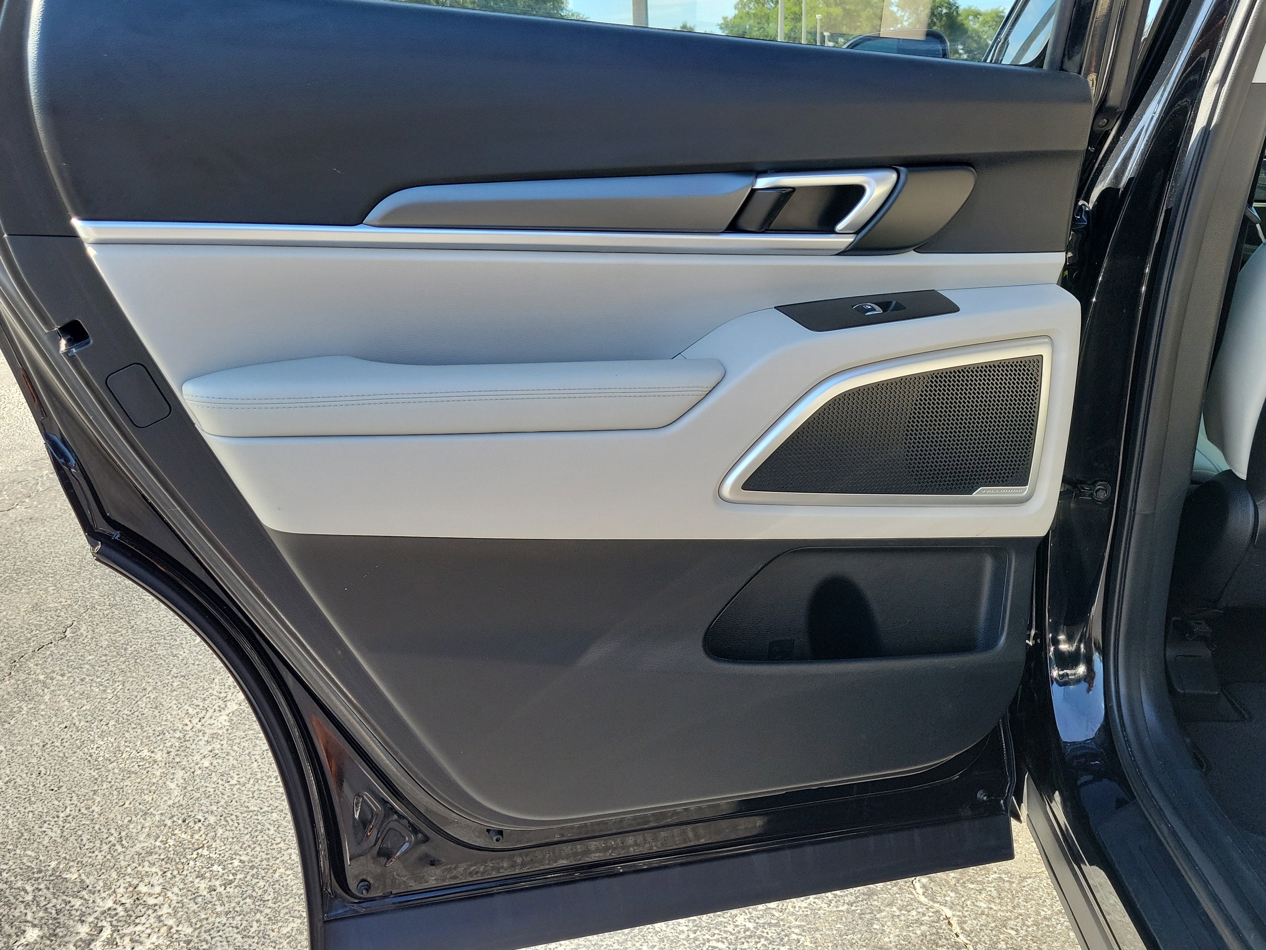 Used 2021 Kia Telluride S AWD/4WD image 11