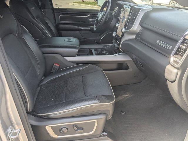 Used 2022 RAM 1500 Laramie AWD/4WD image 37