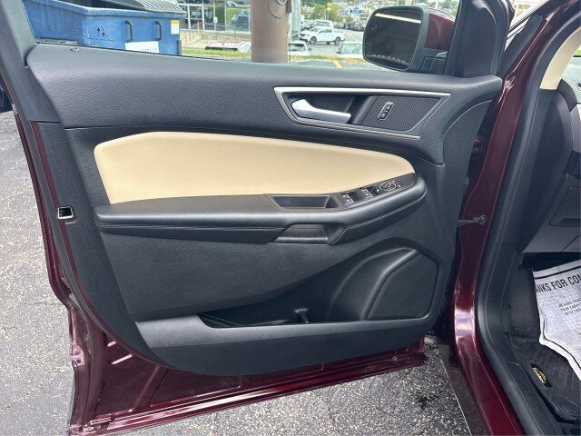 Certified 2024 Ford Edge SEL w/ Convenience Package AWD/4WD image 18