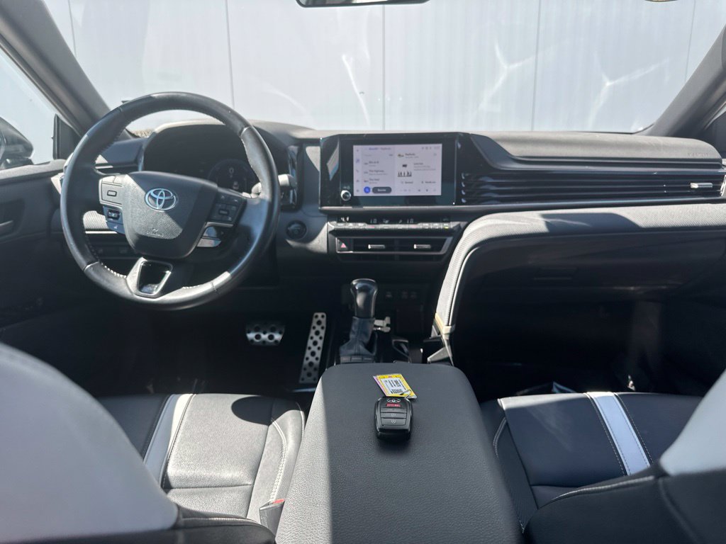 Used 2025 Toyota Camry SE FWD image 34