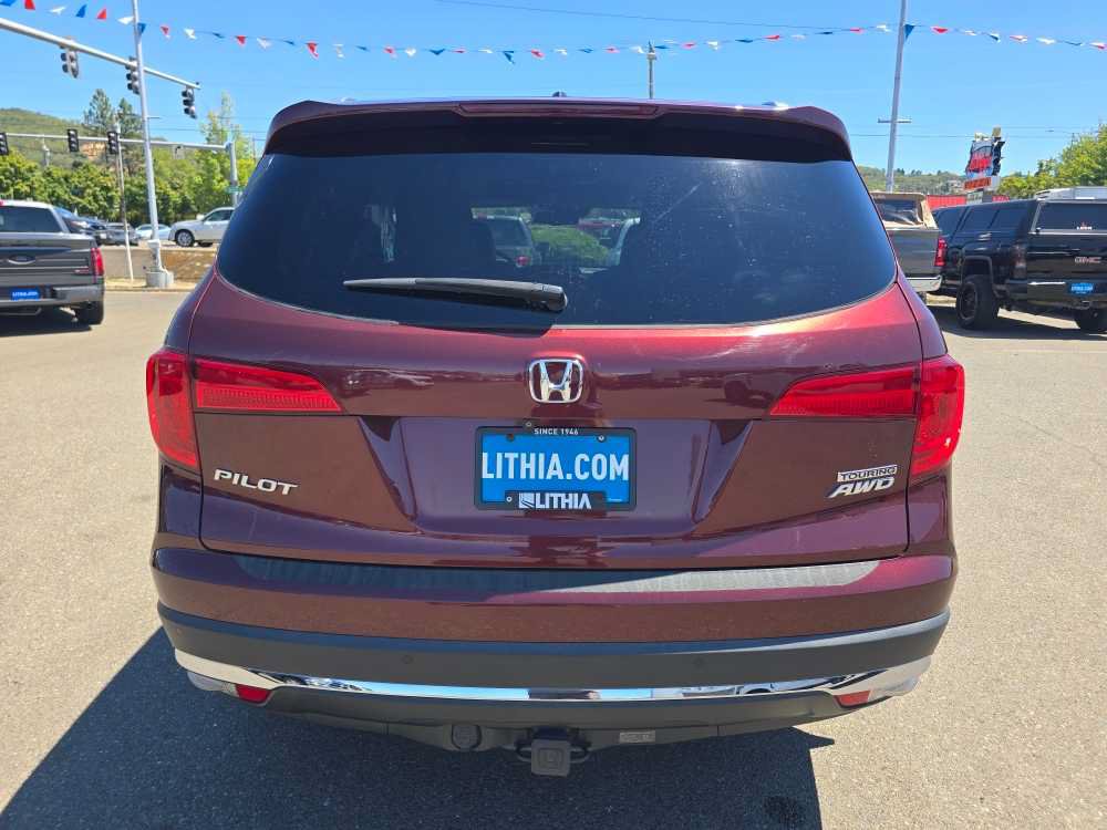 Used 2018 Honda Pilot Touring image 4