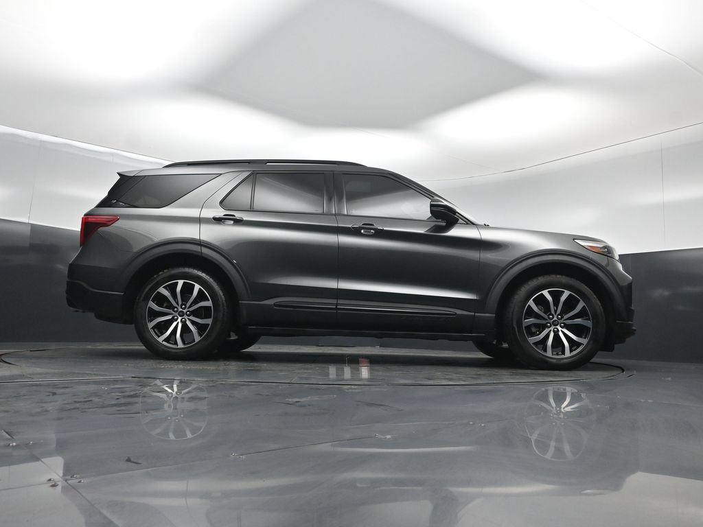 Certified 2020 Ford Explorer ST w/ Premium Technology Package AWD/4WD image 50