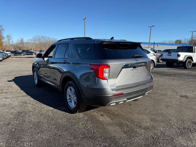 Certified 2023 Ford Explorer XLT w/ Equipment Group 202A image 9