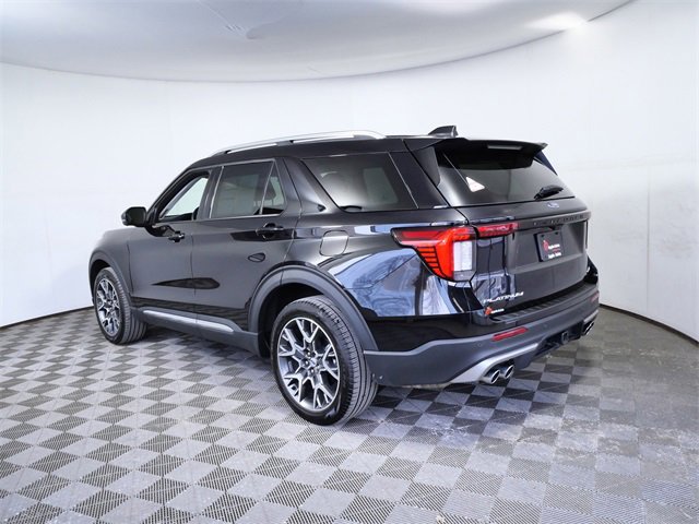 Certified 2025 Ford Explorer Platinum w/ Ultimate Package image 6