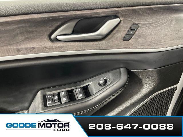 Used 2024 Jeep Grand Cherokee Limited 4xe AWD/4WD image 9