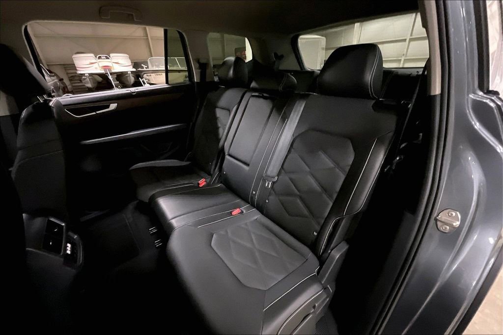 Used 2024 Volkswagen Atlas SE FWD image 24