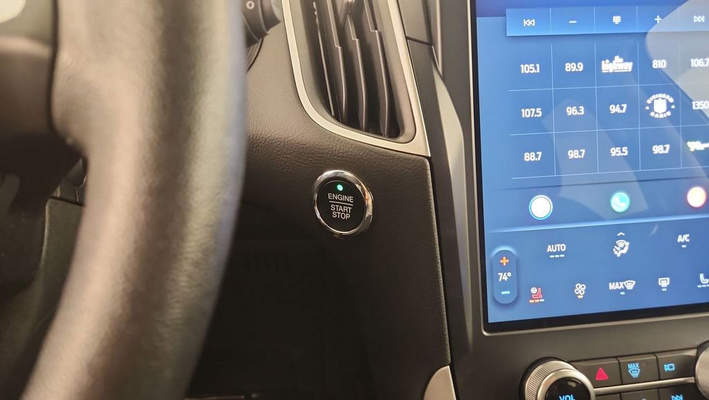 Certified 2024 Ford Edge SEL w/ Convenience Package image 23