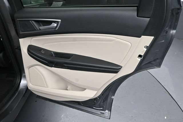 Certified 2024 Ford Edge Titanium AWD/4WD image 27