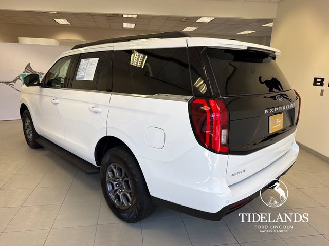 Certified 2025 Ford Expedition Active RWD image 6