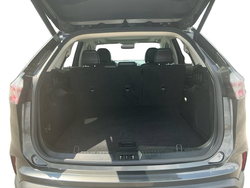 Certified 2019 Ford Edge Titanium w/ Equipment Group 301A FWD image 24