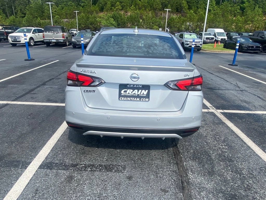 Used 2020 Nissan Versa SV FWD image 6