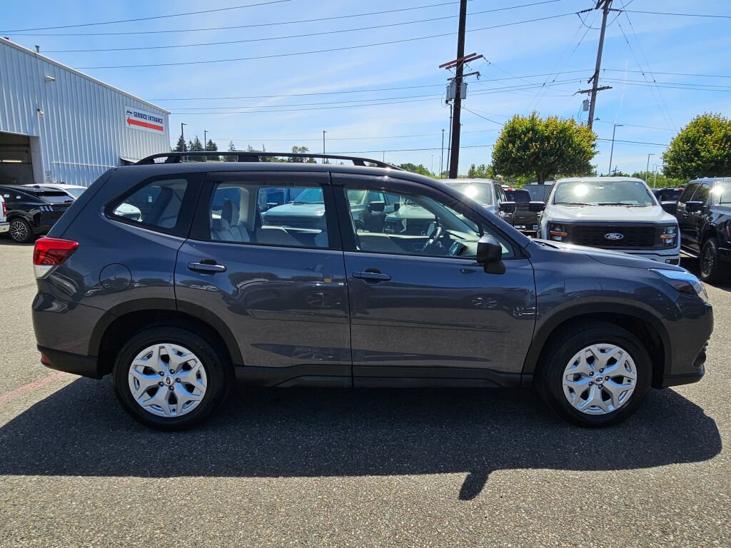 Used 2024 Subaru Forester AWD/4WD image 7