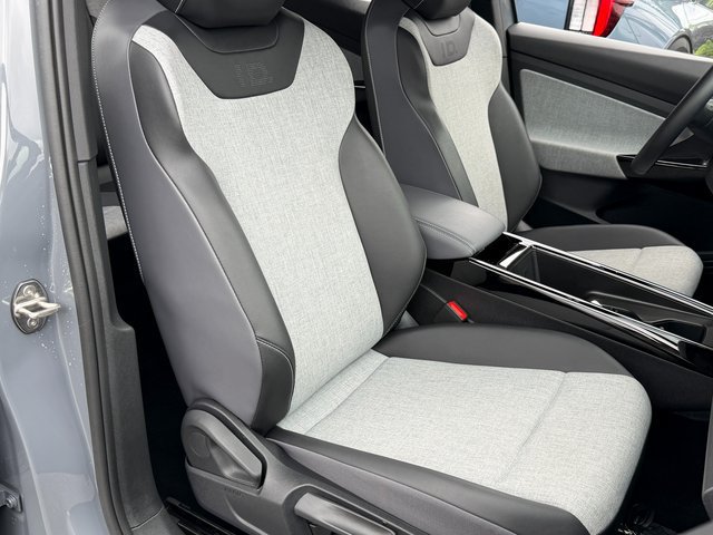 Used 2024 Volkswagen ID.4 2WD image 31