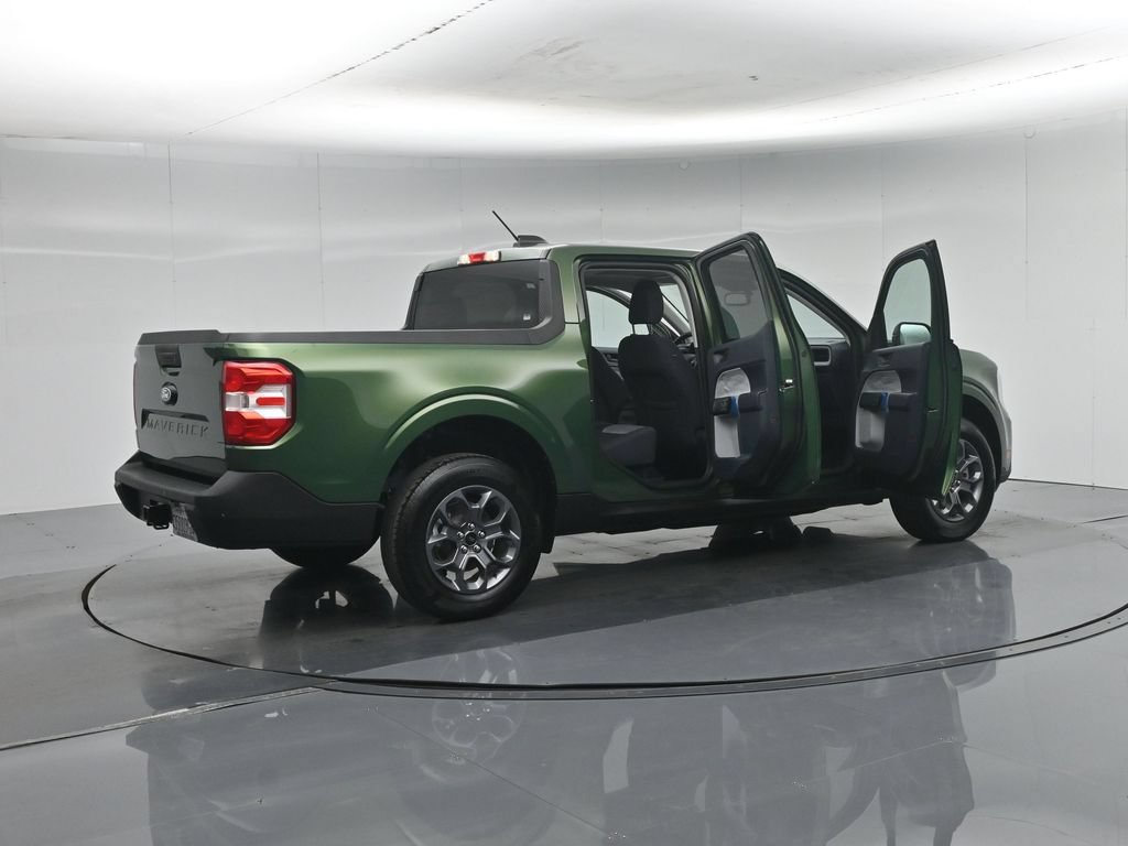 Certified 2025 Ford Maverick XLT FWD image 6