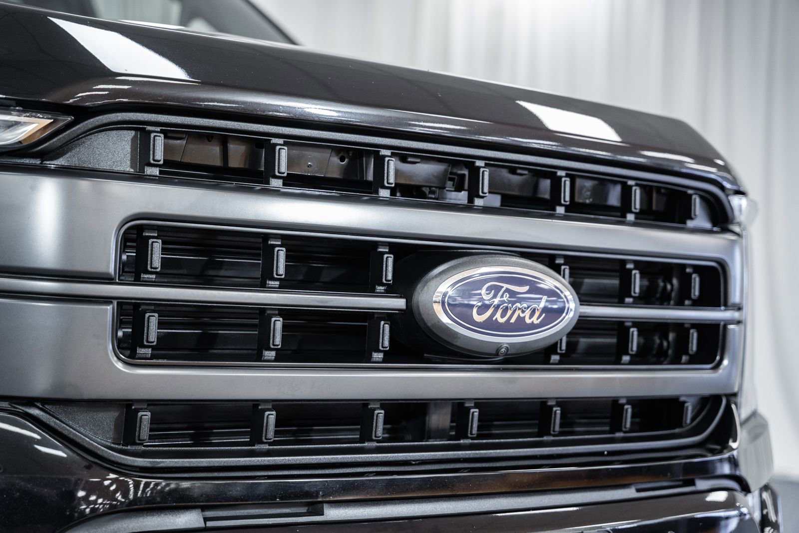 Certified 2023 Ford F150 Lariat w/ Equipment Group 502A High image 7