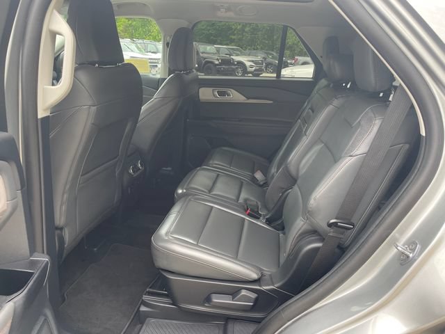 Certified 2025 Ford Explorer Active w/ Active Comfort Package AWD/4WD image 21