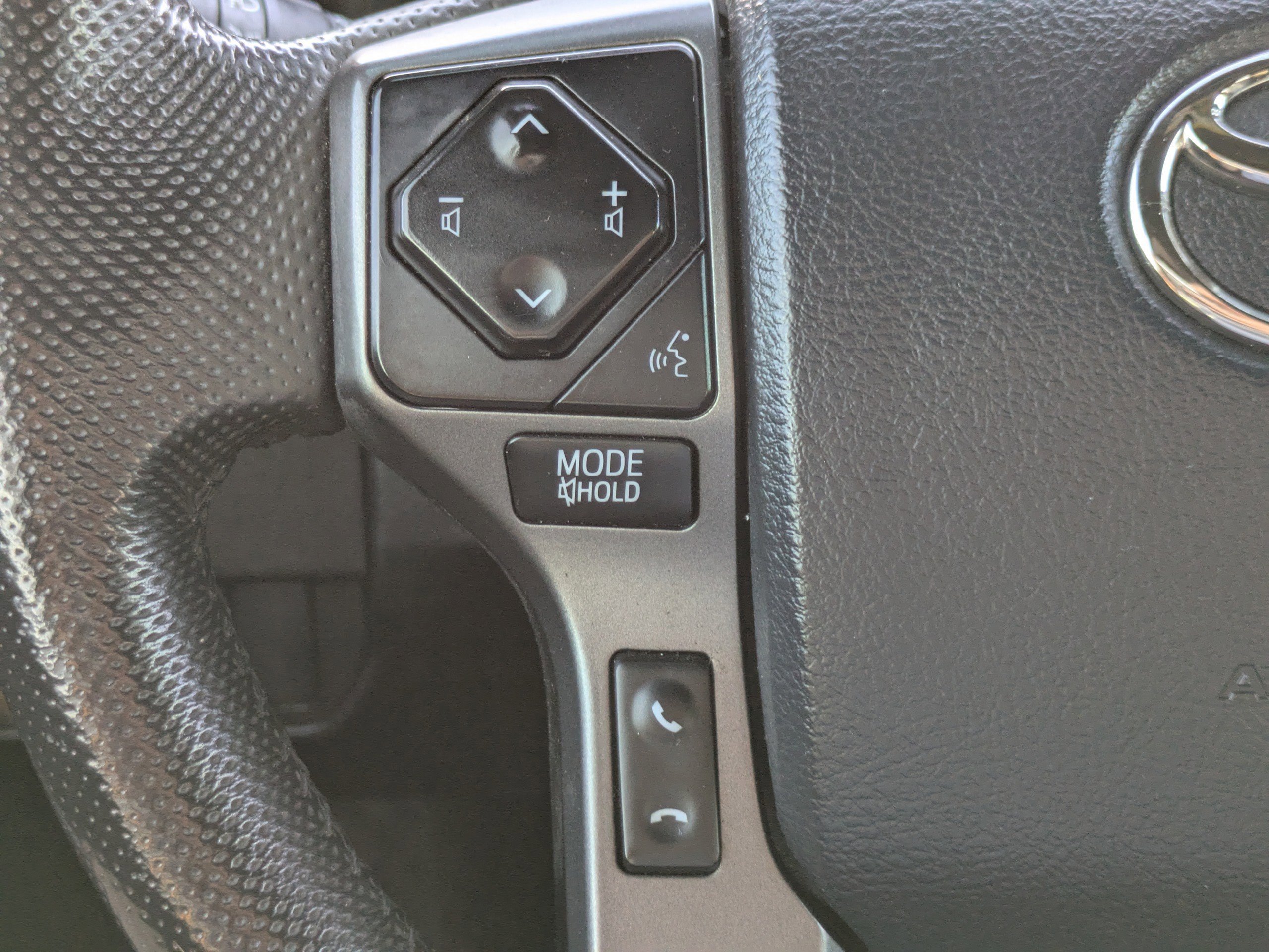 Used 2020 Toyota Tacoma TRD Sport image 22